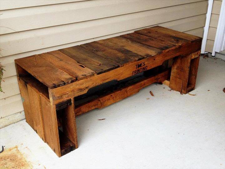 pallet rustic mudroom furniture ideas! DIY pallet entryway bench 