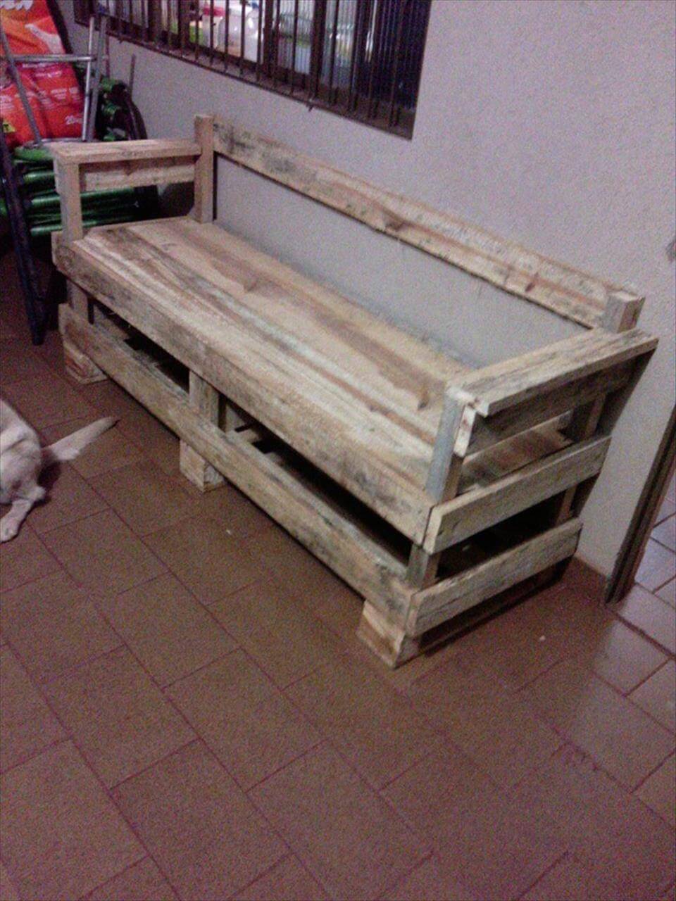 Wood Bench out of Pallets - 101 Pallet Ideas
