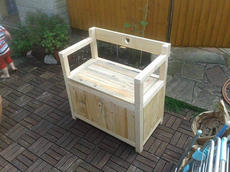 Pallet Toy Chest – Seat or Bench