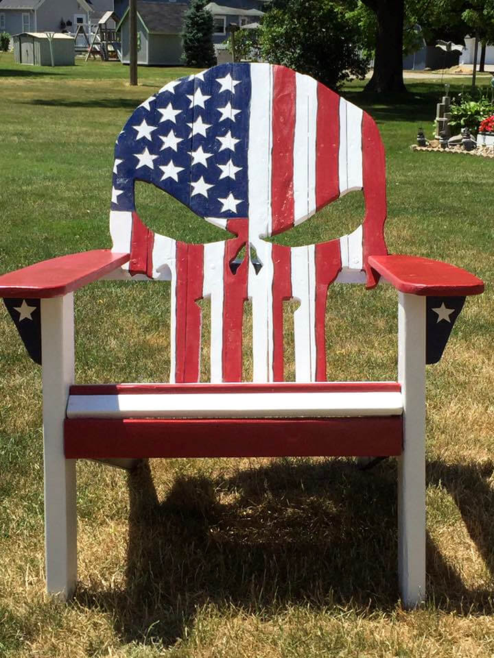 Adirondack pallet skull chair