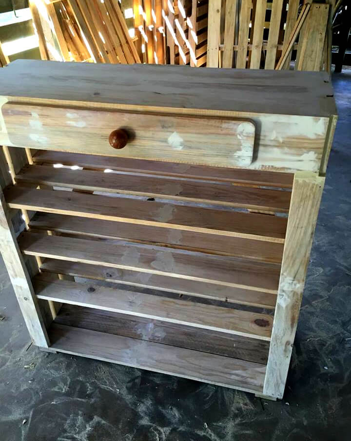 Upcycled Pallet Shoe Rack 101 Pallet Ideas