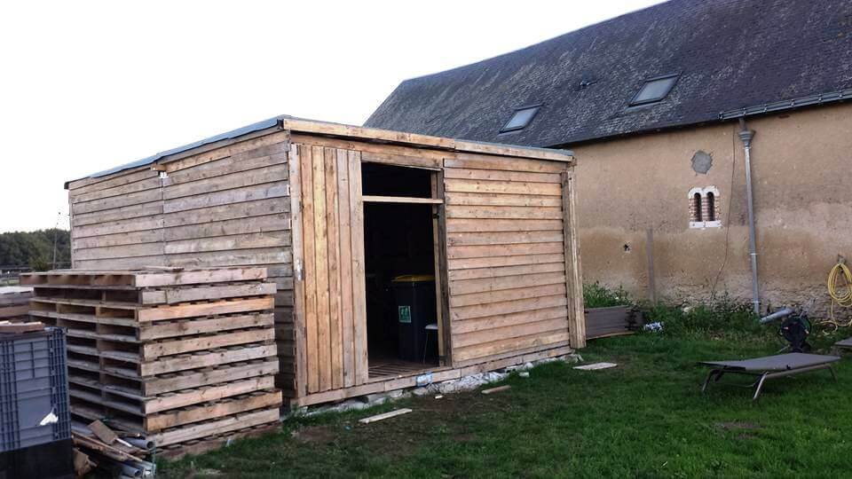 Green House Made with Pallets - 101 Pallet Ideas