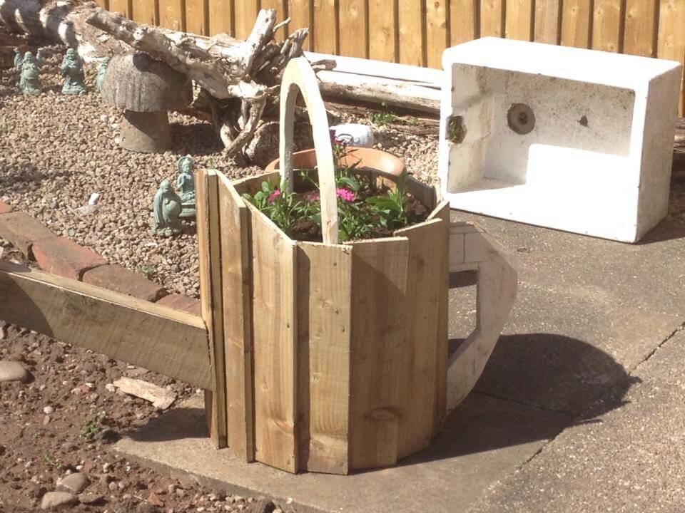 Wooden Pallet Watering Can Planter for Garden